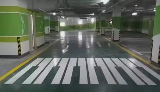 四方台仓库划线